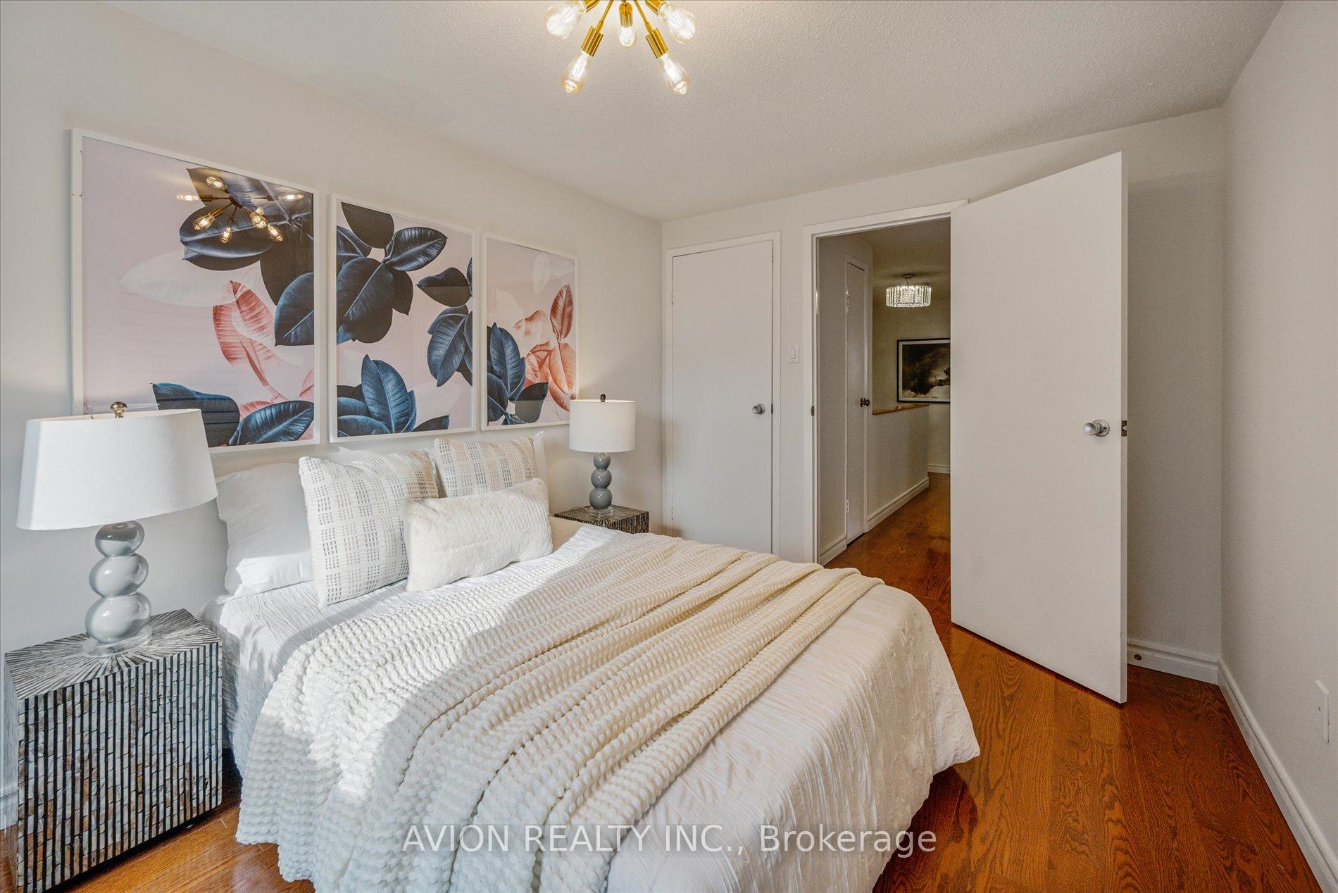 Photo 44 of 11 Woodglen Way, Markham, Unionville — HOMEH
