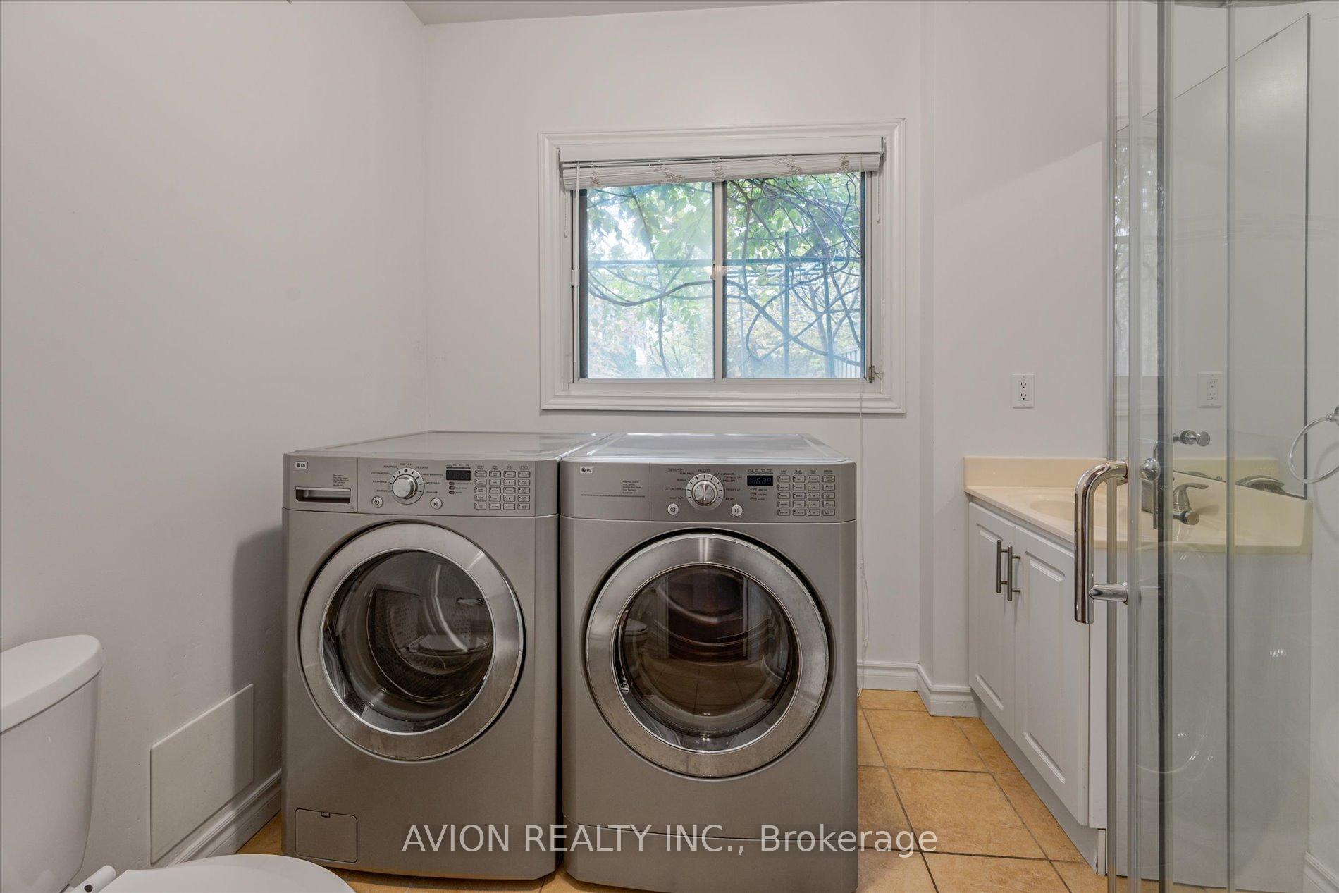 Photo 50 of 11 Woodglen Way, Markham, Unionville — HOMEH