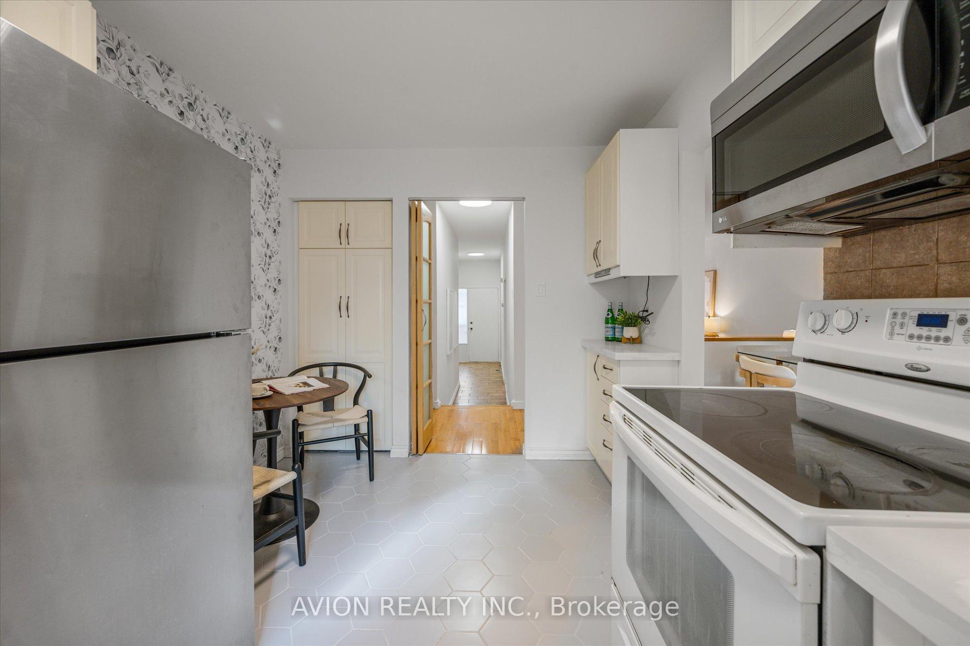 Photo 35 of 11 Woodglen Way, Markham, Unionville — HOMEH