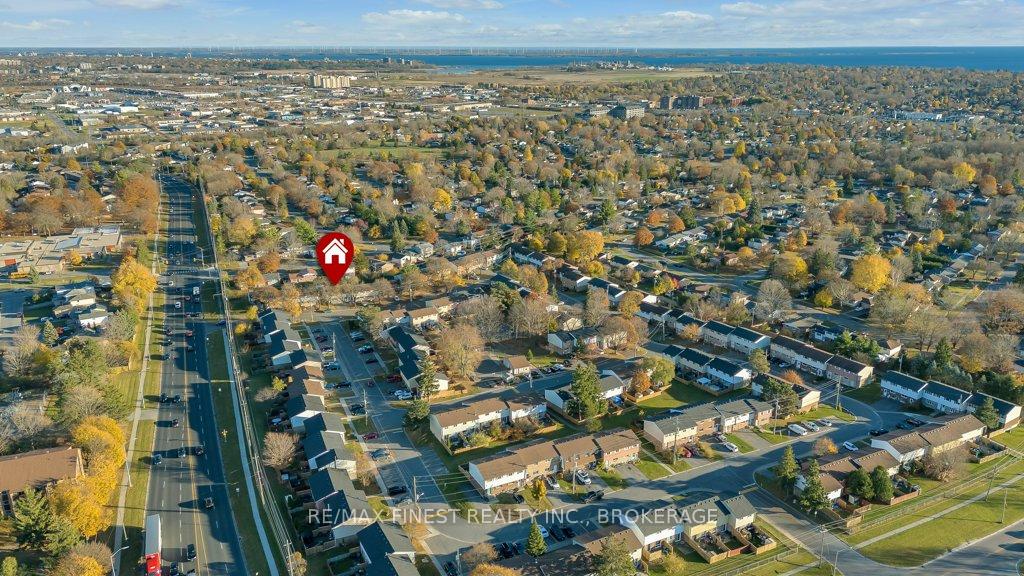Photo 5 of Unit 6, 863 Oakview Avenue W, Kingston, South of Taylor-Kidd Blvd — HOMEH