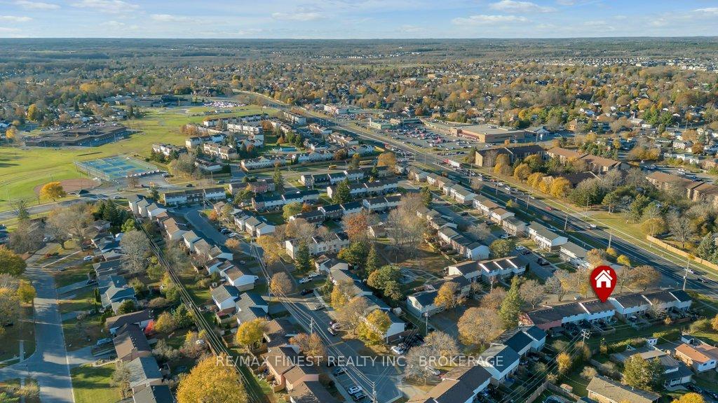Photo 6 of Unit 6, 863 Oakview Avenue W, Kingston, South of Taylor-Kidd Blvd — HOMEH