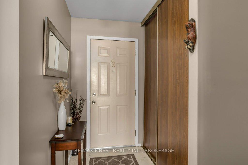 Photo 7 of Unit 6, 863 Oakview Avenue W, Kingston, South of Taylor-Kidd Blvd — HOMEH