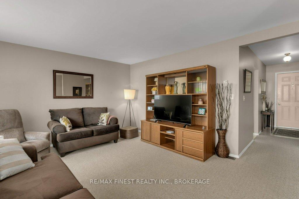 Photo 14 of Unit 6, 863 Oakview Avenue W, Kingston, South of Taylor-Kidd Blvd — HOMEH
