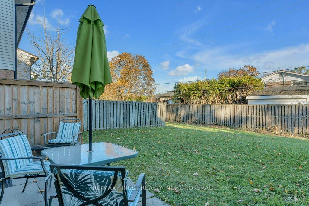 Photo 34 of Unit 6, 863 Oakview Avenue W, Kingston, South of Taylor-Kidd Blvd — HOMEH