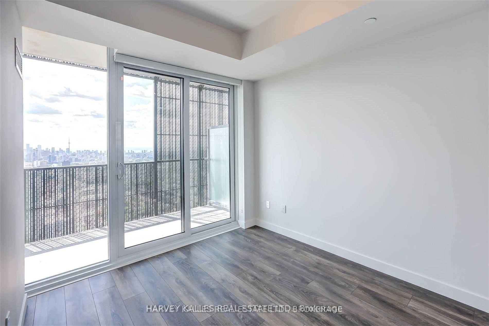 Photo 14 of Unit 5201, 8 Eglinton Avenue E, Toronto, Yonge-Eglinton — HOMEH