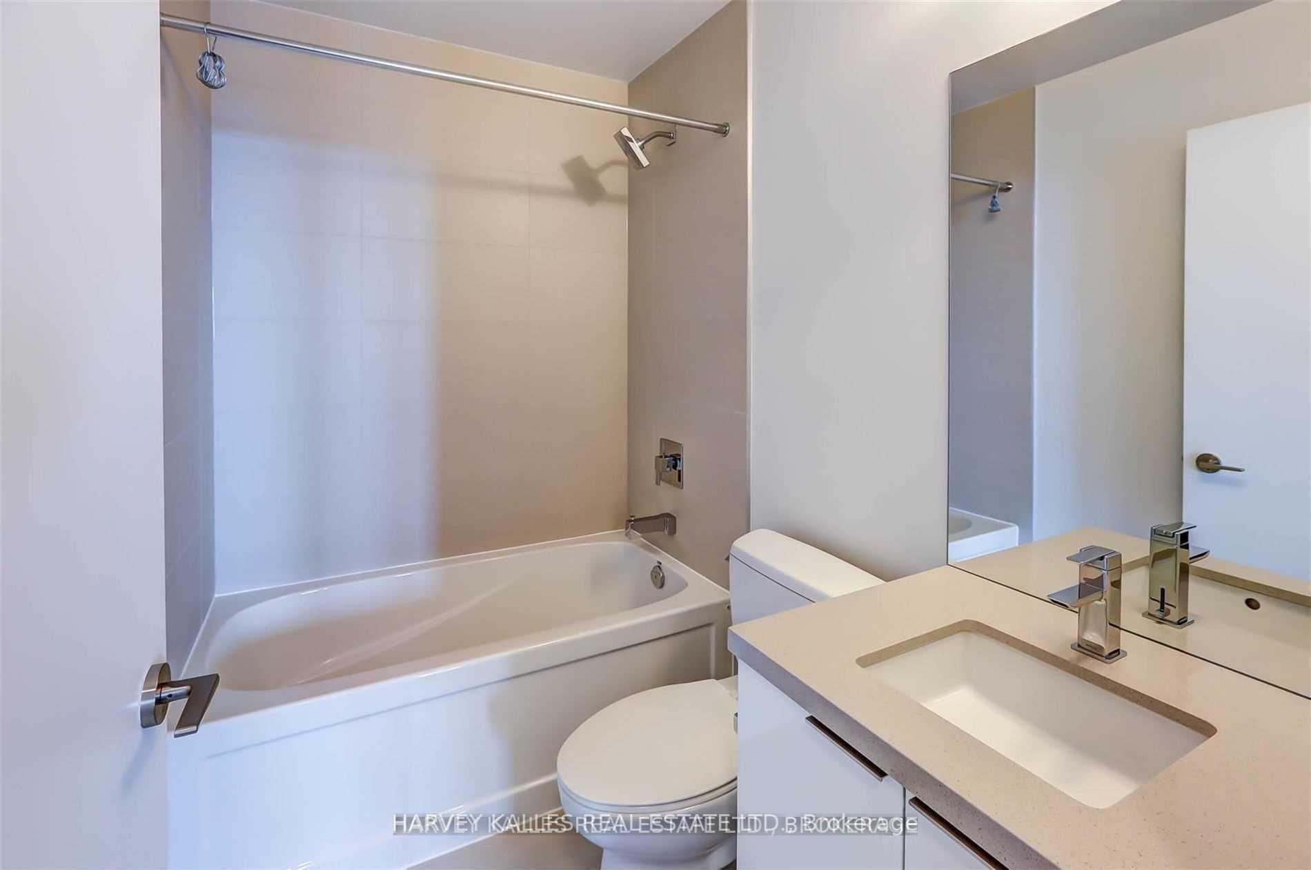 Photo 17 of Unit 5201, 8 Eglinton Avenue E, Toronto, Yonge-Eglinton — HOMEH