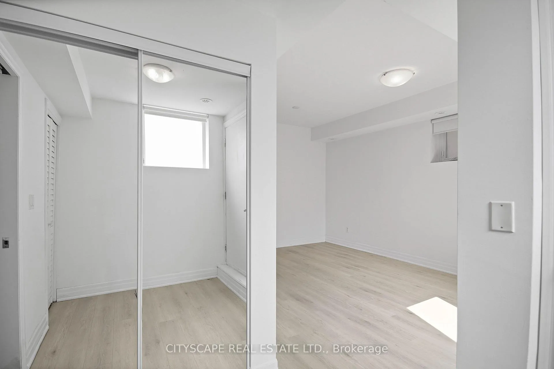 Photo 10 of Unit 501, 370 Wallace Avenue, Toronto, Dovercourt-Wallace Emerson-Junction — HOMEH