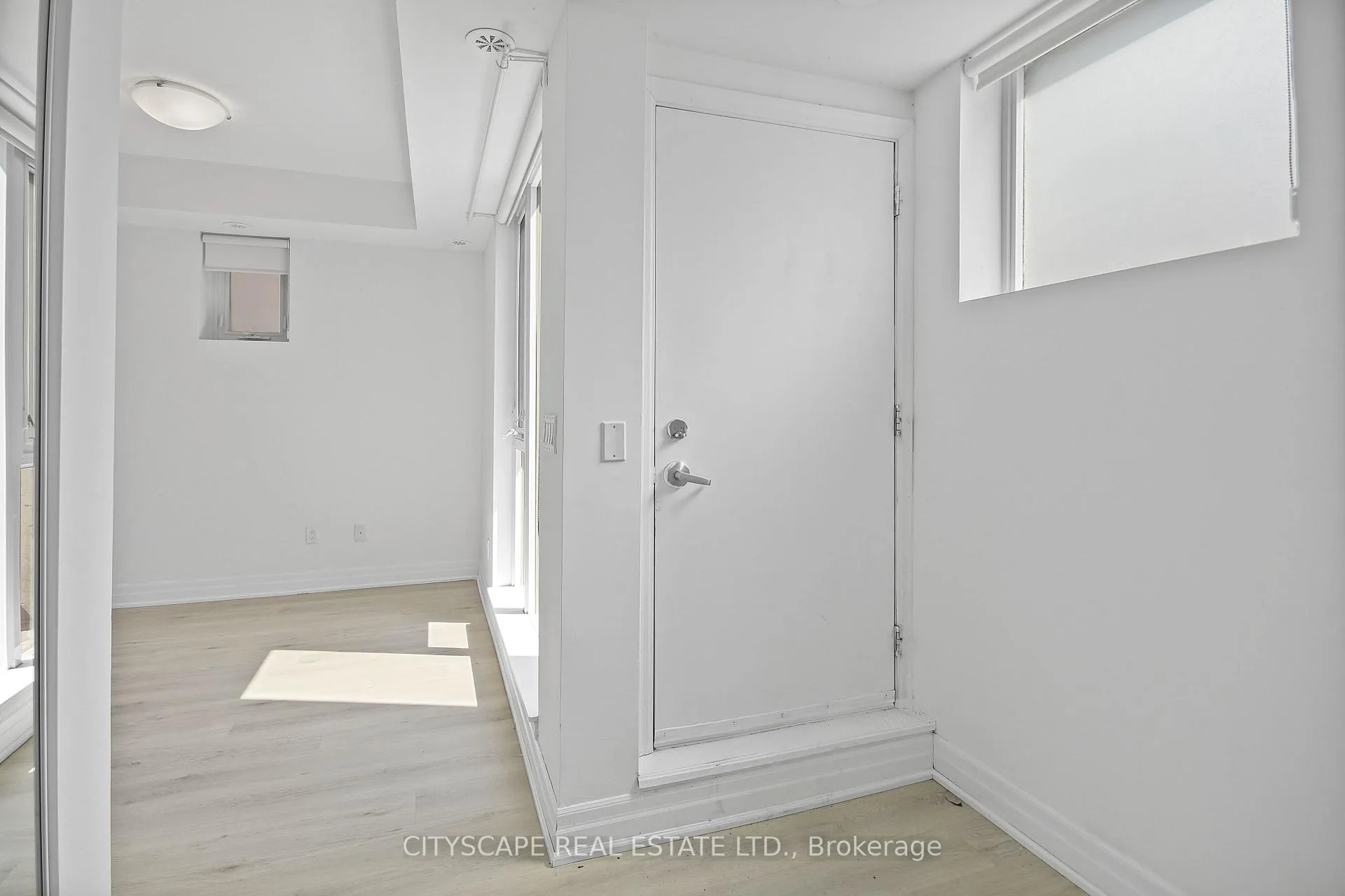 Photo 11 of Unit 501, 370 Wallace Avenue, Toronto, Dovercourt-Wallace Emerson-Junction — HOMEH