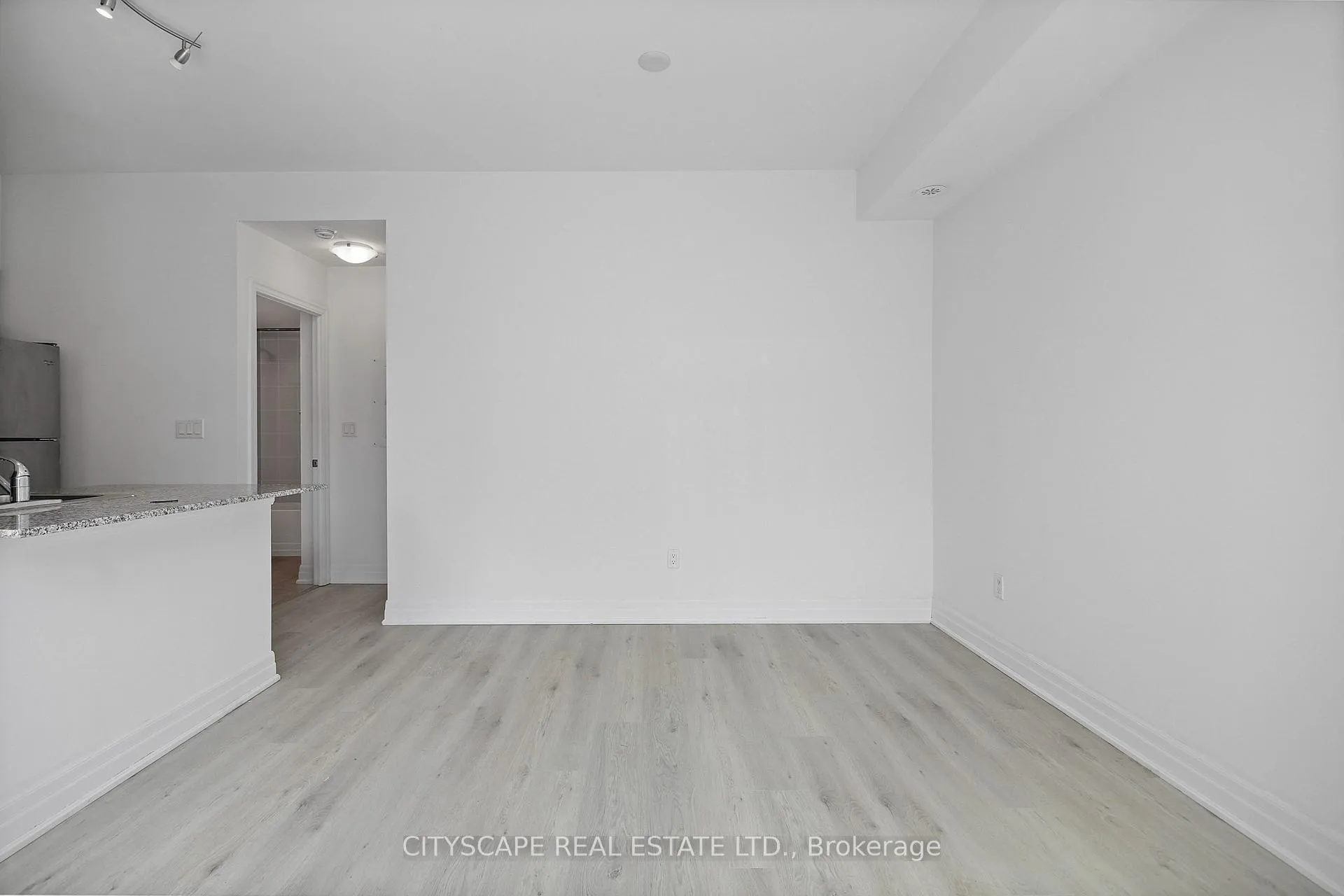 Photo 14 of Unit 501, 370 Wallace Avenue, Toronto, Dovercourt-Wallace Emerson-Junction — HOMEH