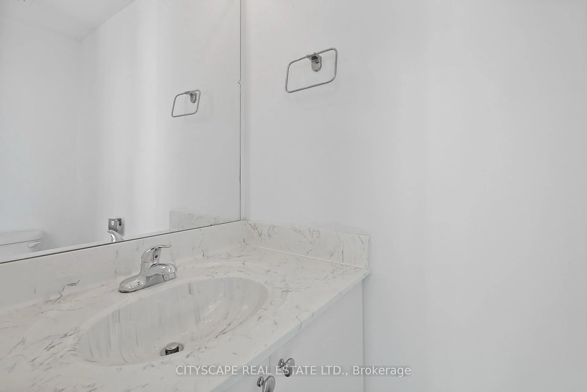 Photo 22 of Unit 501, 370 Wallace Avenue, Toronto, Dovercourt-Wallace Emerson-Junction — HOMEH