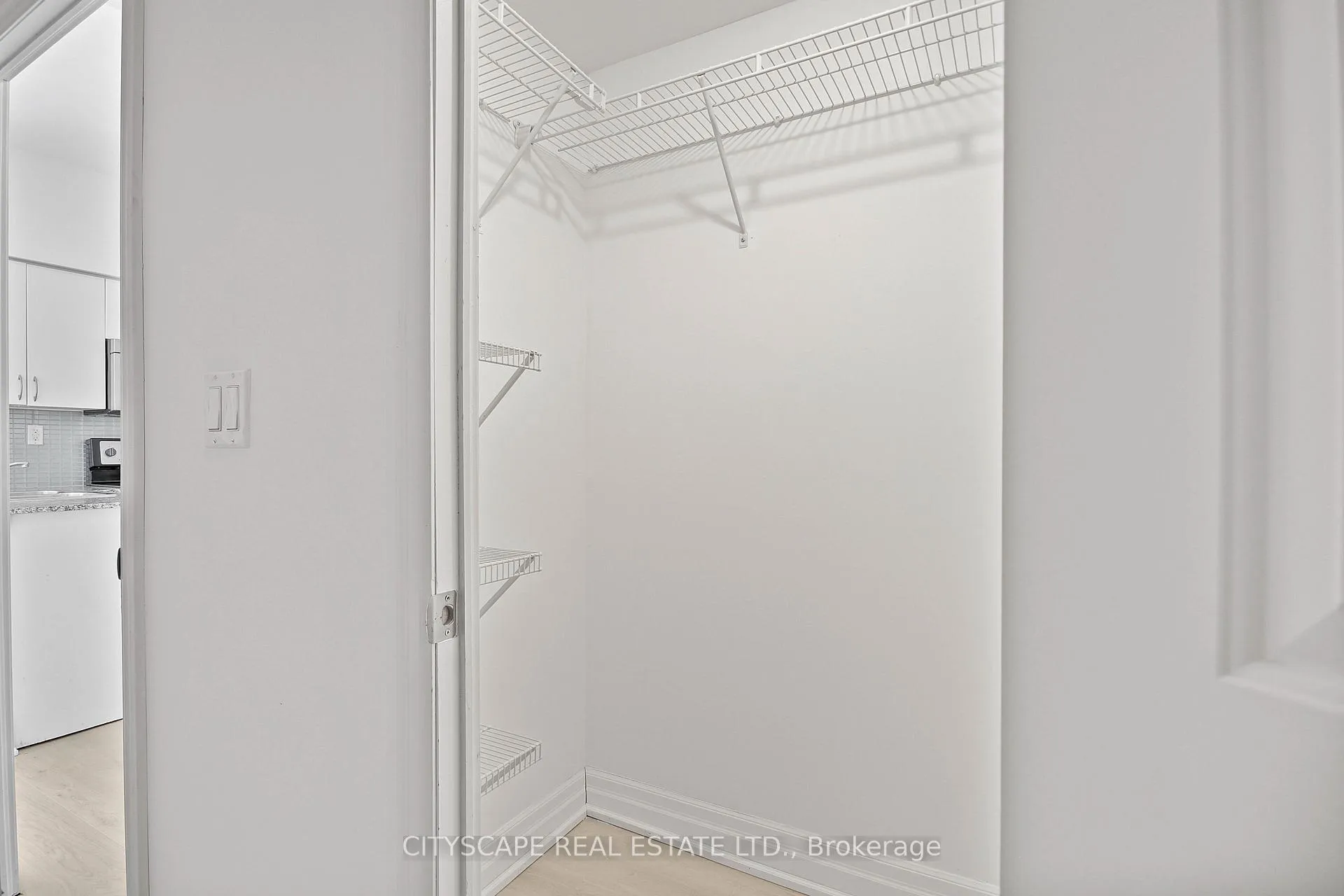 Photo 29 of Unit 501, 370 Wallace Avenue, Toronto, Dovercourt-Wallace Emerson-Junction — HOMEH