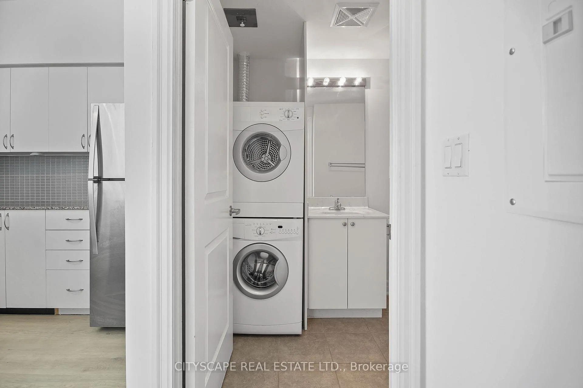 Photo 31 of Unit 501, 370 Wallace Avenue, Toronto, Dovercourt-Wallace Emerson-Junction — HOMEH