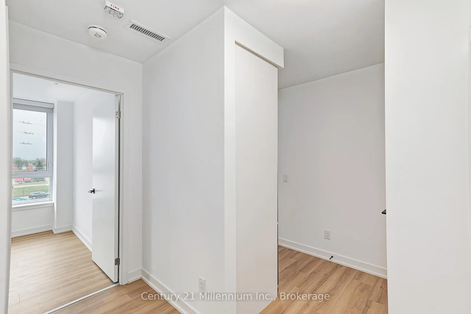 Photo 8 of Unit 306, 31 Huron Street, Collingwood — HOMEH