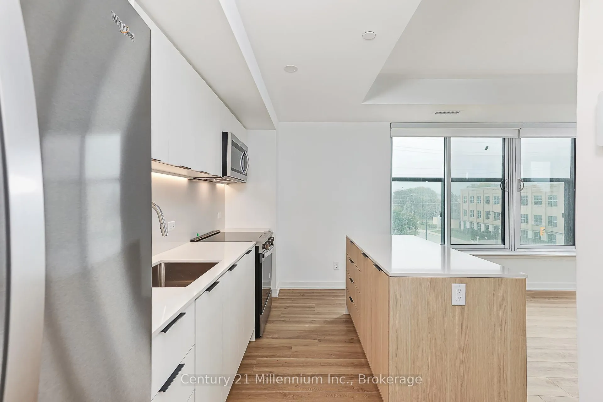 Photo 13 of Unit 306, 31 Huron Street, Collingwood — HOMEH