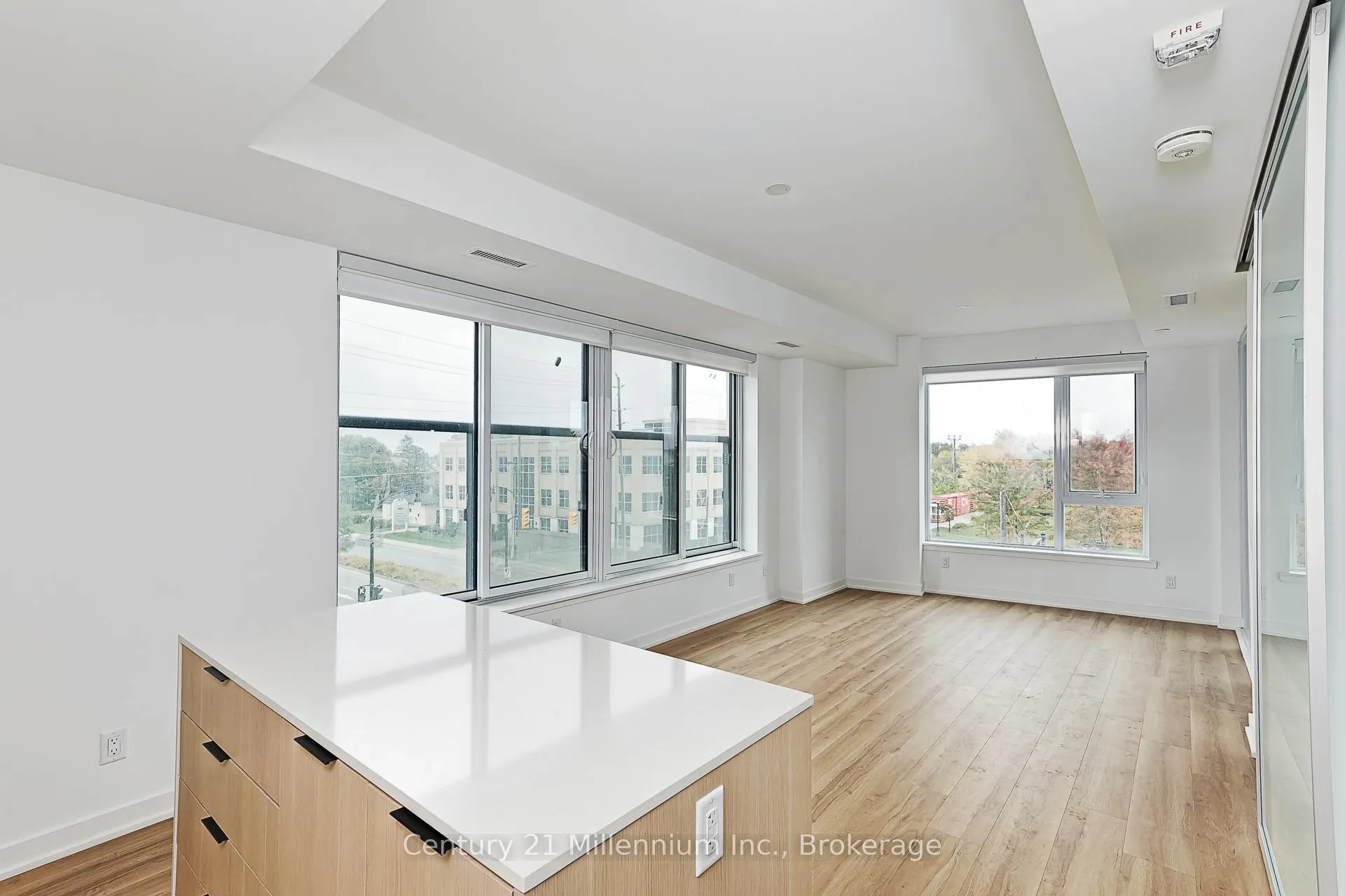 Photo 17 of Unit 306, 31 Huron Street, Collingwood — HOMEH