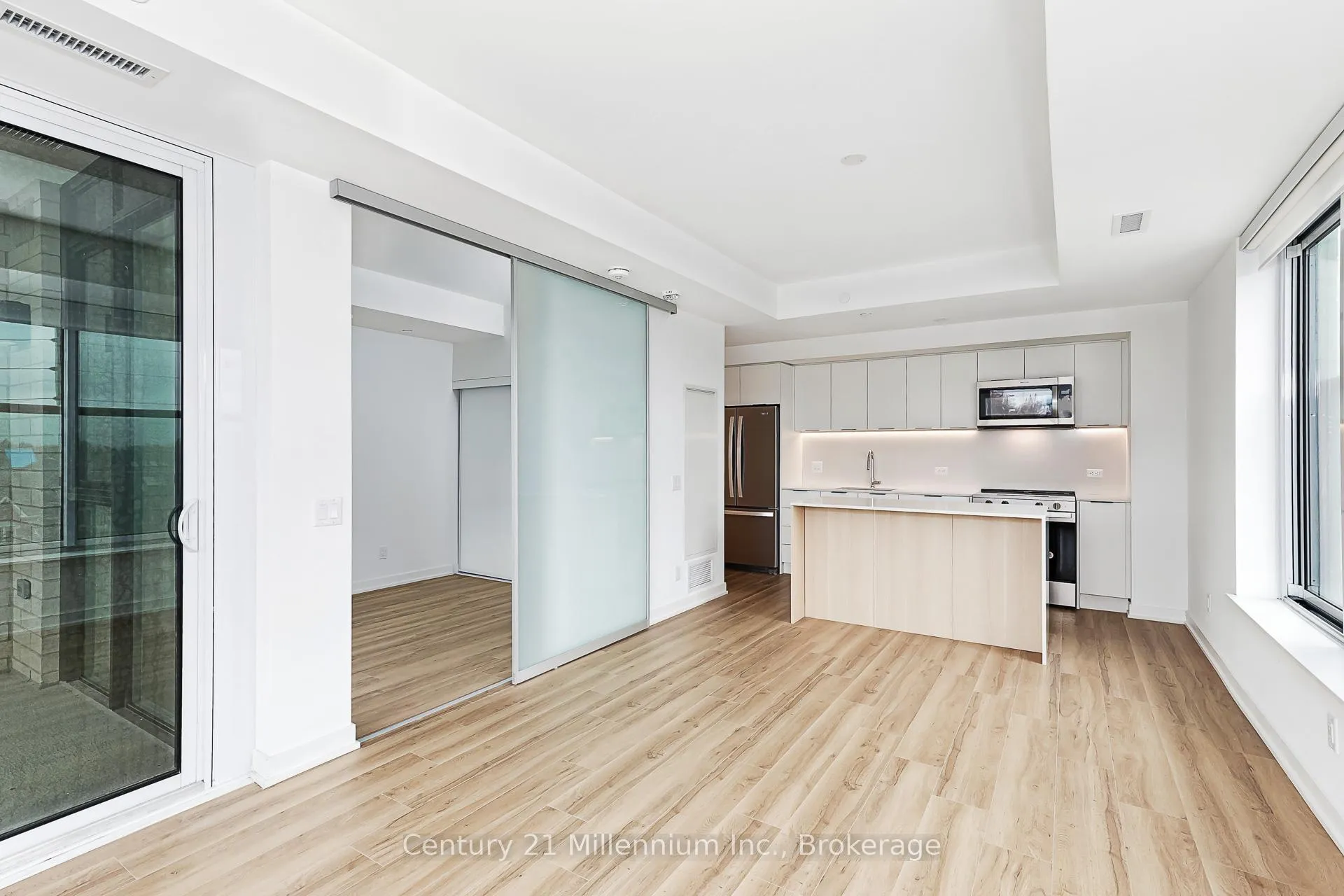 Photo 21 of Unit 306, 31 Huron Street, Collingwood — HOMEH