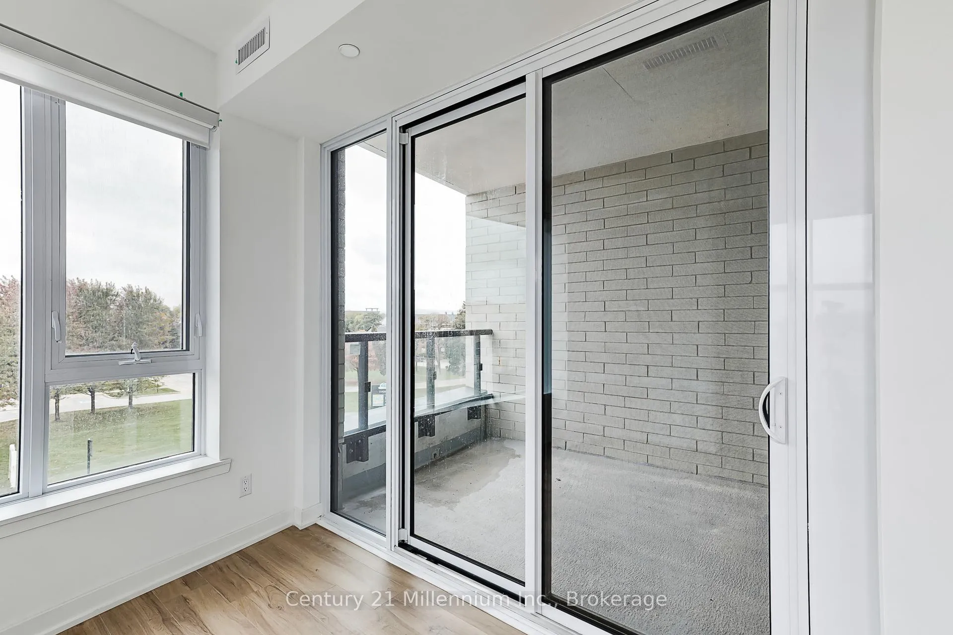 Photo 22 of Unit 306, 31 Huron Street, Collingwood — HOMEH