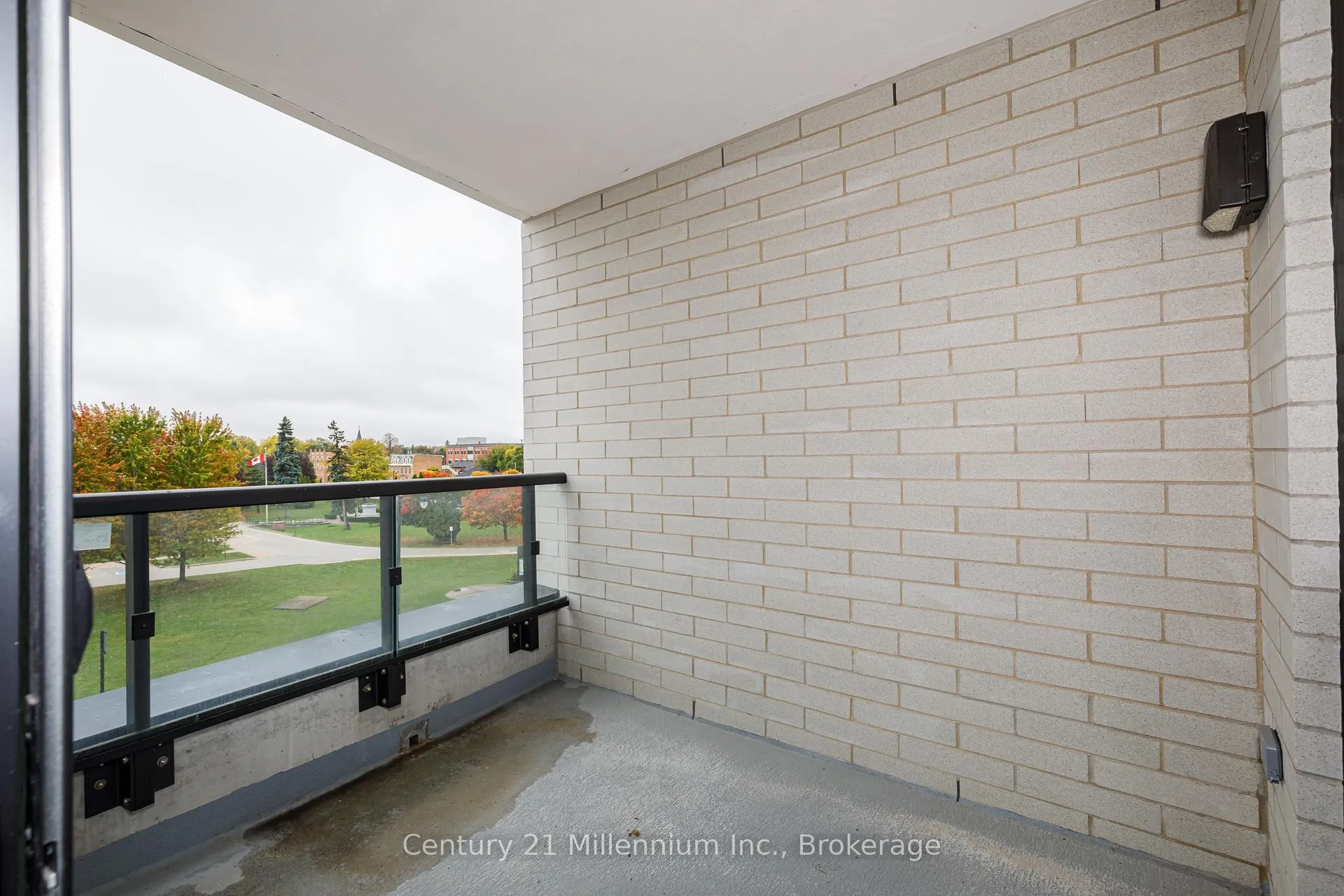 Photo 26 of Unit 306, 31 Huron Street, Collingwood — HOMEH