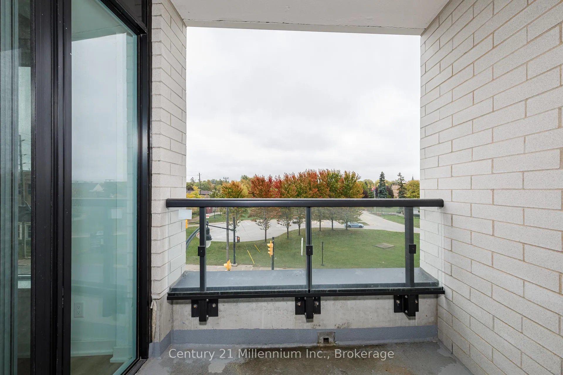 Photo 27 of Unit 306, 31 Huron Street, Collingwood — HOMEH