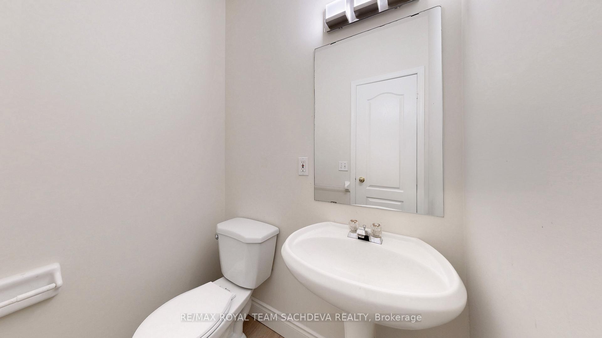 Photo 15 of 84 Greengrove Way, Whitby, Rolling Acres — HOMEH