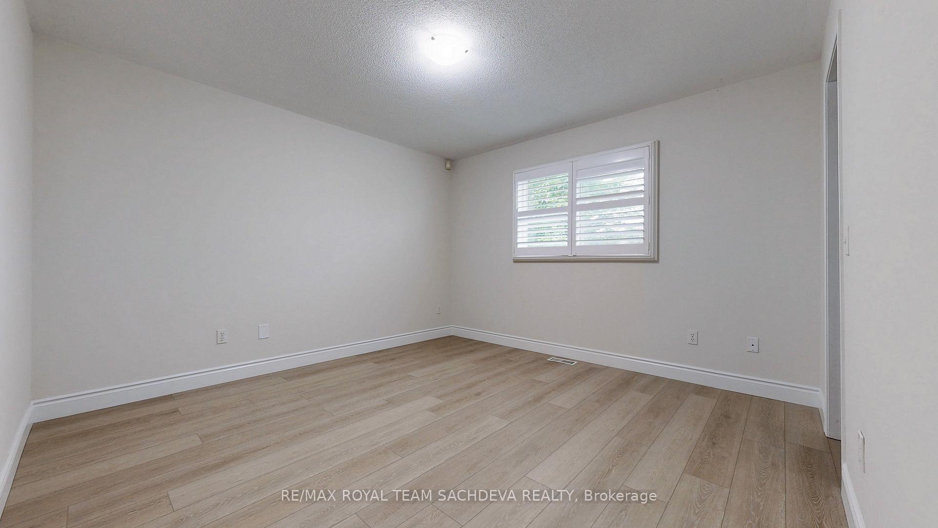 Photo 18 of 84 Greengrove Way, Whitby, Rolling Acres — HOMEH