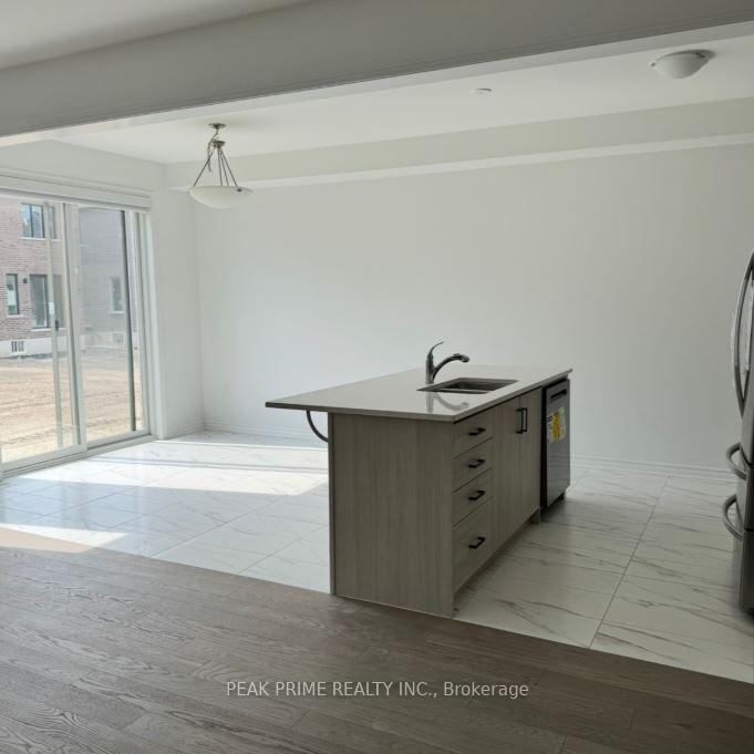 Photo 8 of 369 Reid Drive, Barrie, Rural Barrie Southwest — HOMEH