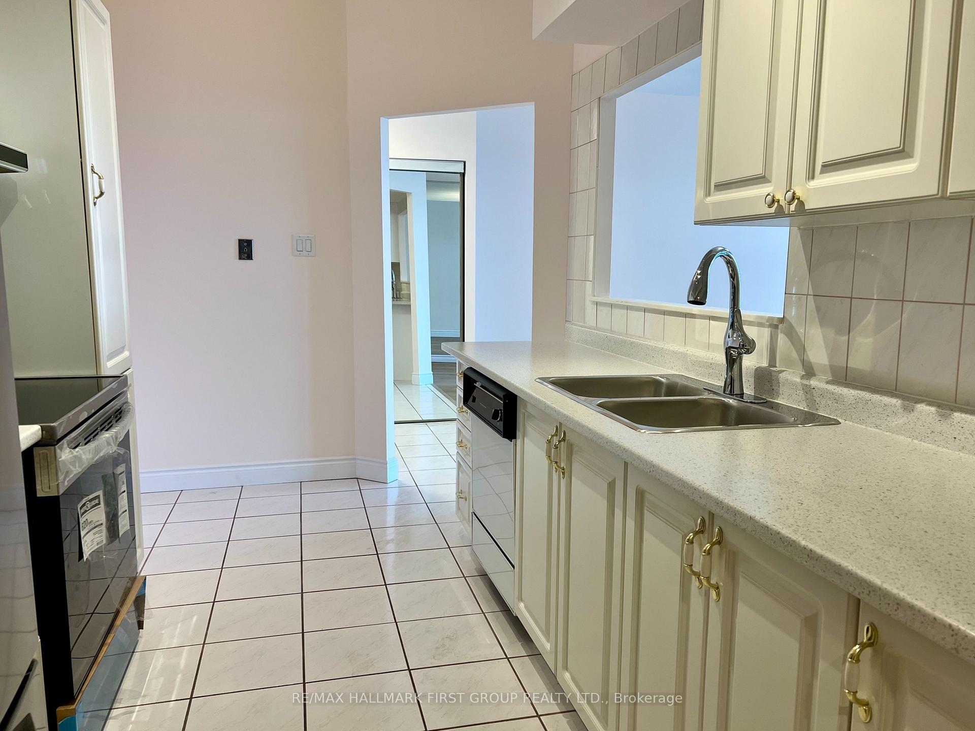 Photo 7 of Unit PH19, 1880 Valley Farm Road, Pickering, Town Centre — HOMEH