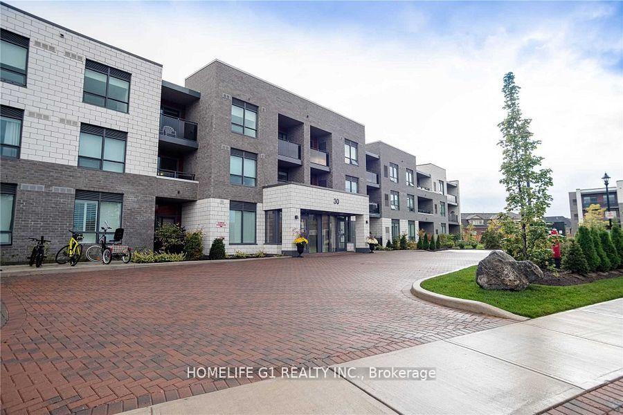 Front of Unit 102, 30 Via Rosedale Street