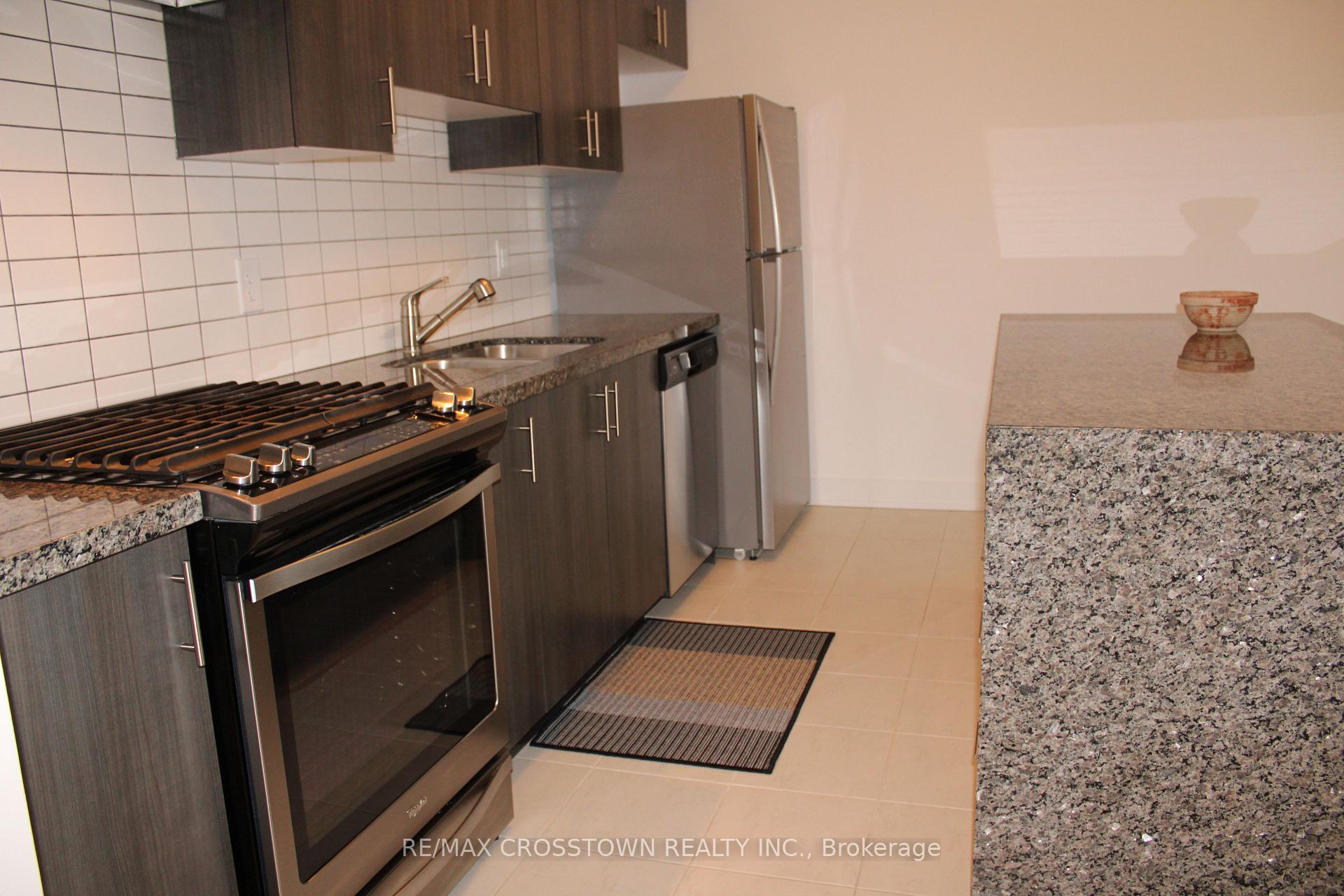 Photo 4 of Unit 408, 6 Spice Way, Barrie, Rural Barrie Southeast — HOMEH