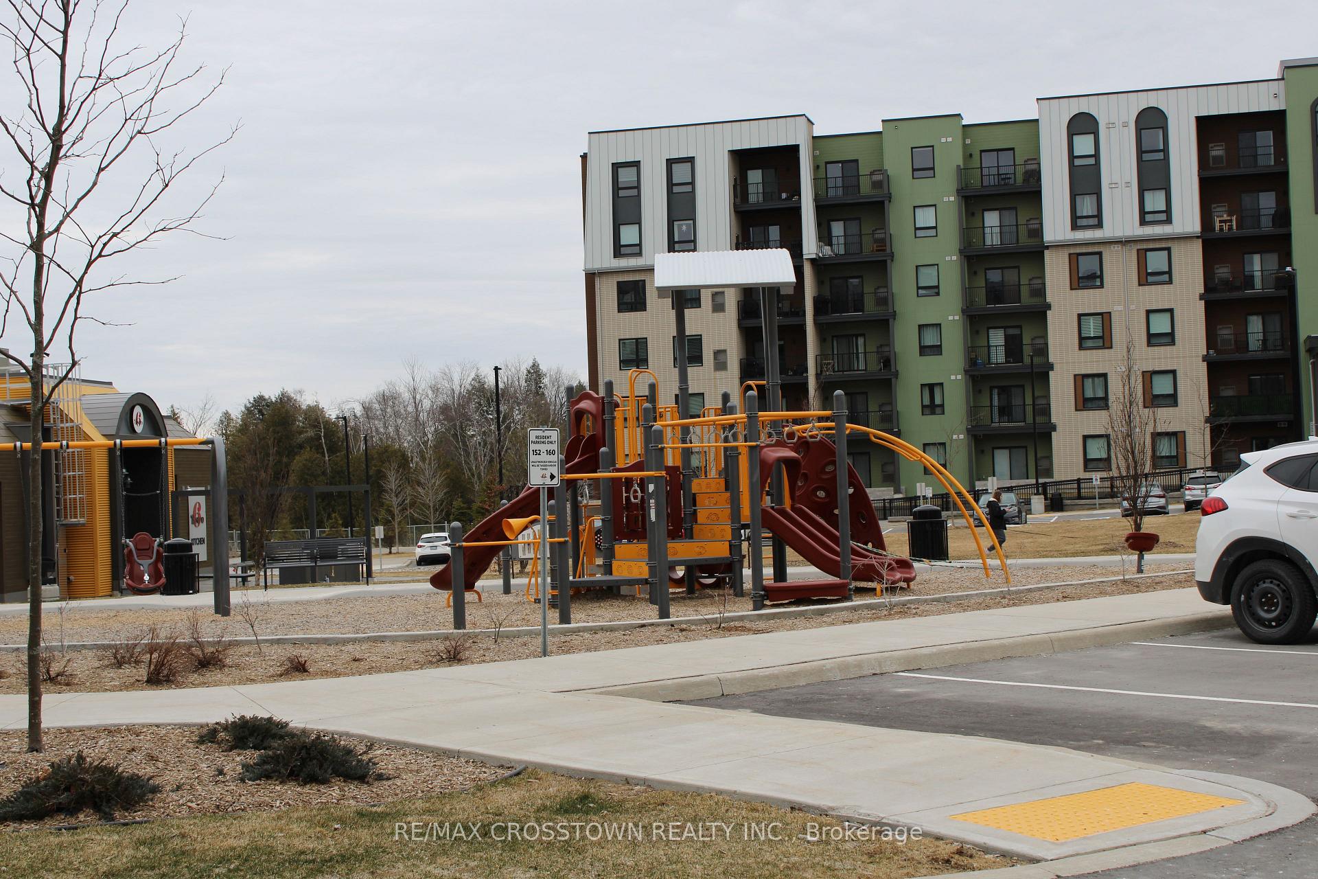 Photo 16 of Unit 408, 6 Spice Way, Barrie, Rural Barrie Southeast — HOMEH
