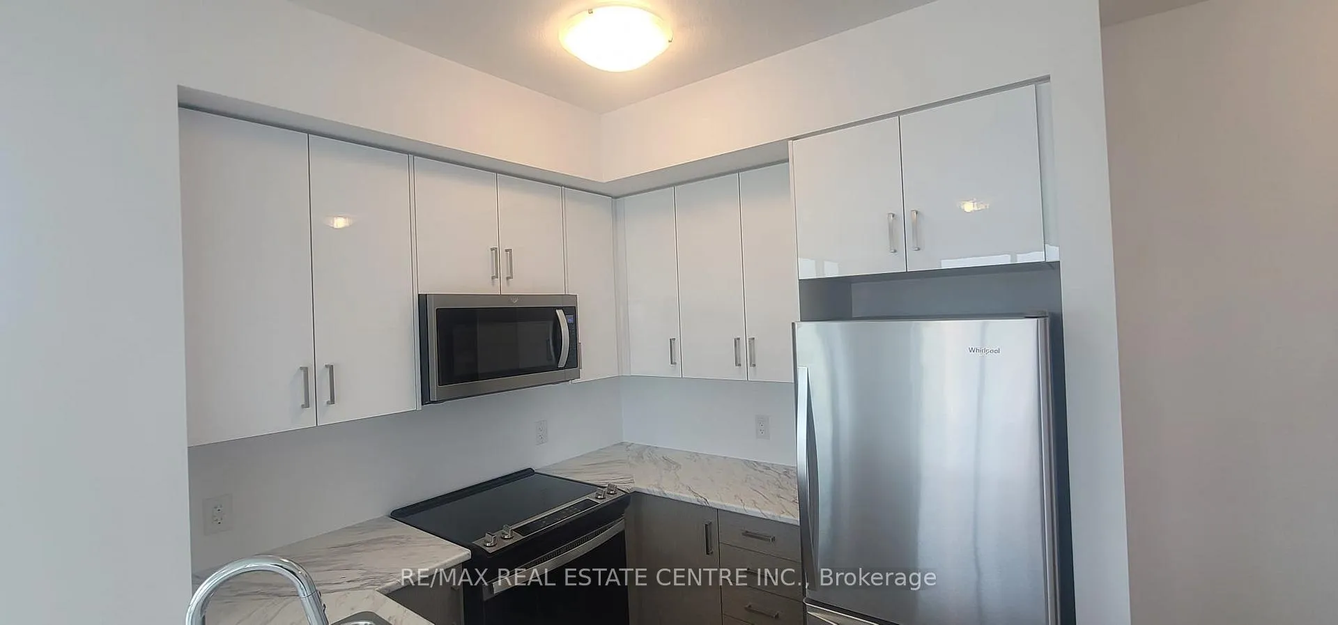Photo 7 of Unit 805, 450 Dundas Street E, Hamilton, Waterdown — HOMEH