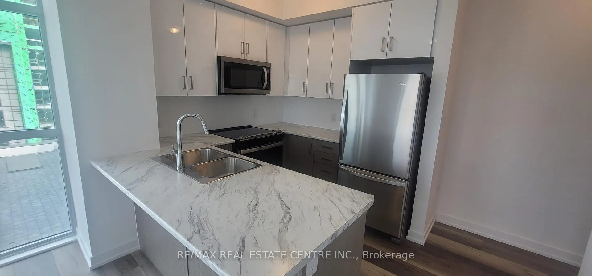 Photo 15 of Unit 805, 450 Dundas Street E, Hamilton, Waterdown — HOMEH