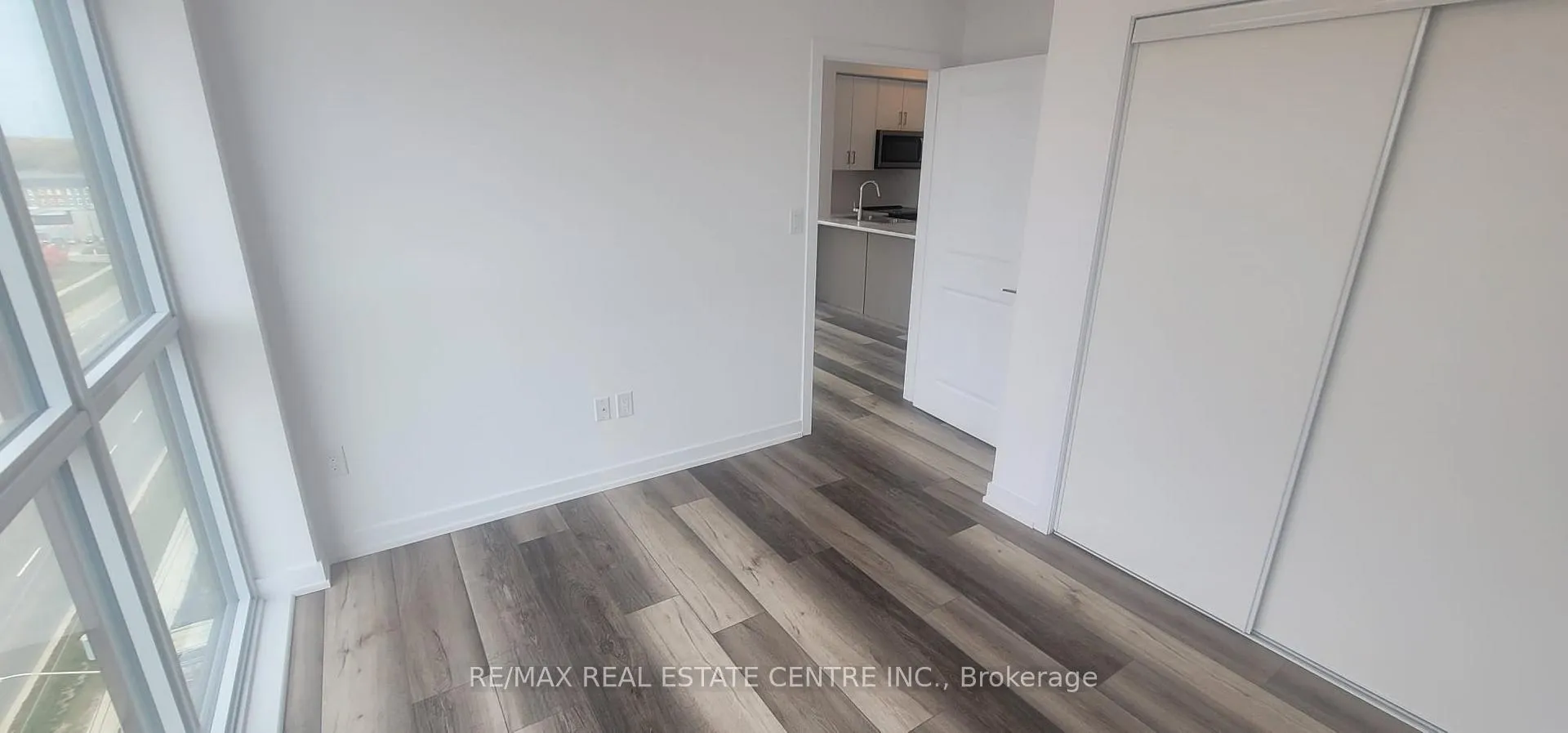 Photo 17 of Unit 805, 450 Dundas Street E, Hamilton, Waterdown — HOMEH