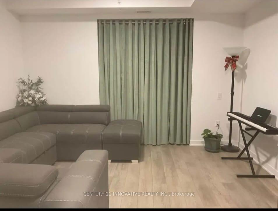Photo 20 of Unit 220, 385 Arctic Red Drive, Oshawa, Windfields — HOMEH