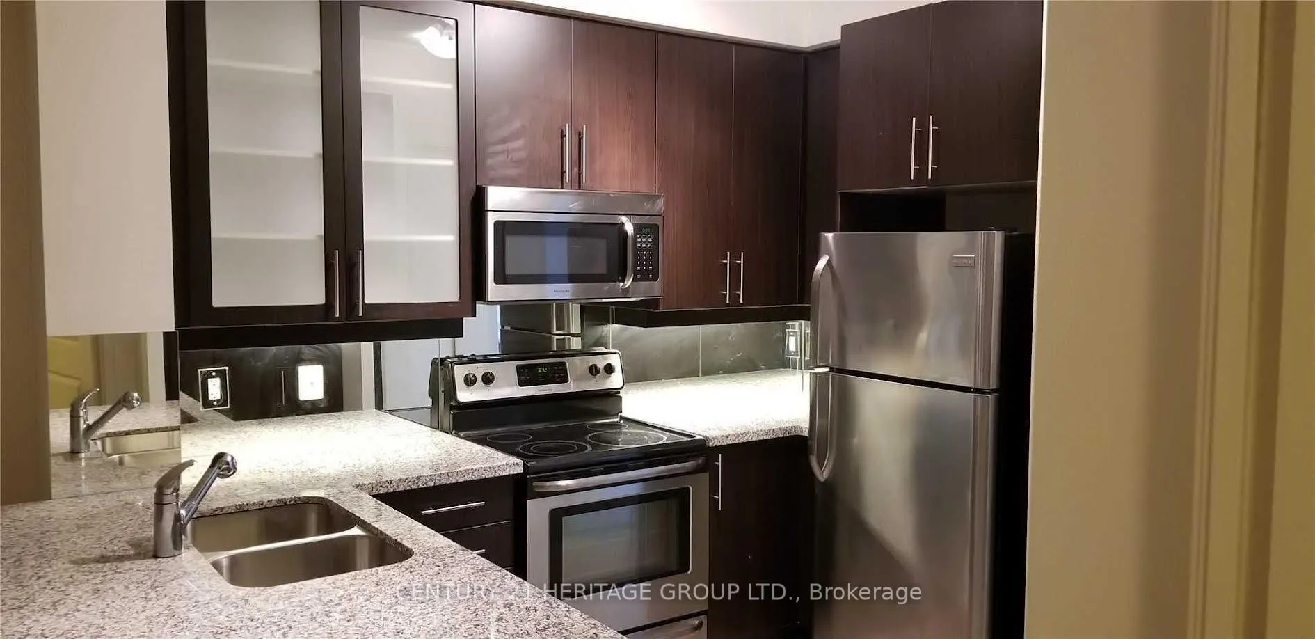 Photo 1 of Unit 805, 131 Upper Duke Crescent, Markham, Unionville — HOMEH