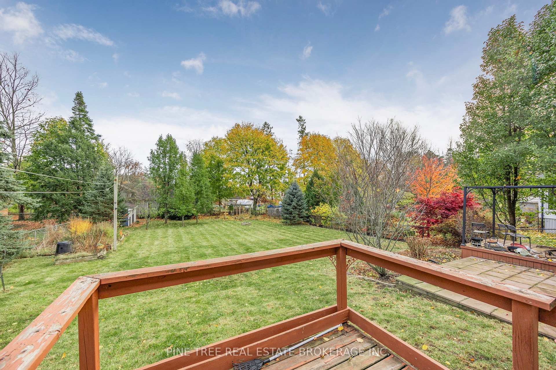 Photo 32 of 239 Warnica Road, Barrie, Innis-Shore — HOMEH