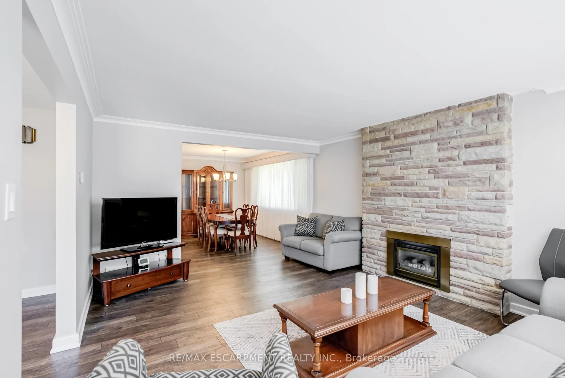 Photo 8 of 5 Albert Street E, New Tecumseth, Alliston — HOMEH