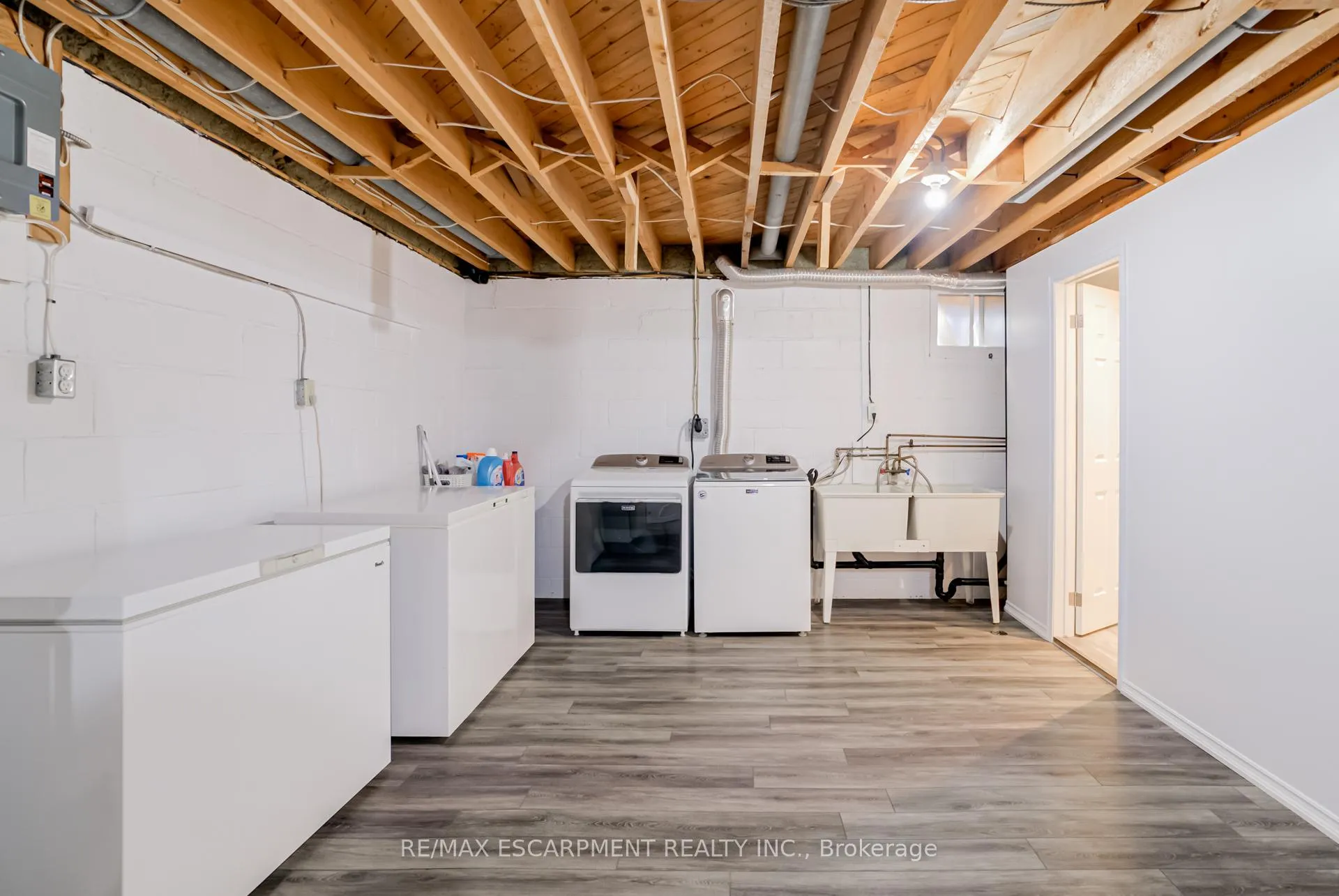 Photo 30 of 5 Albert Street E, New Tecumseth, Alliston — HOMEH