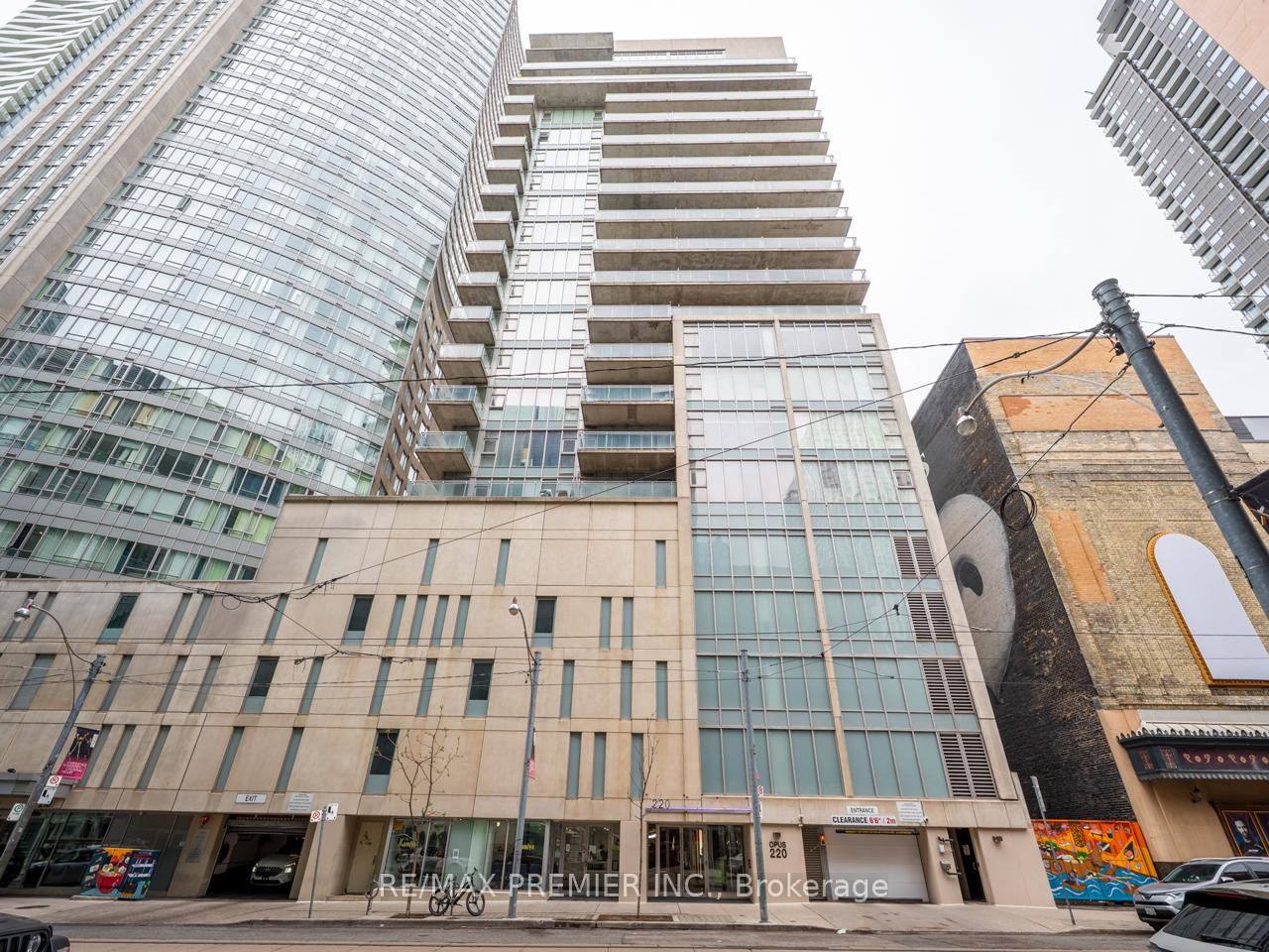 Front of Unit 705, 220 Victoria Street