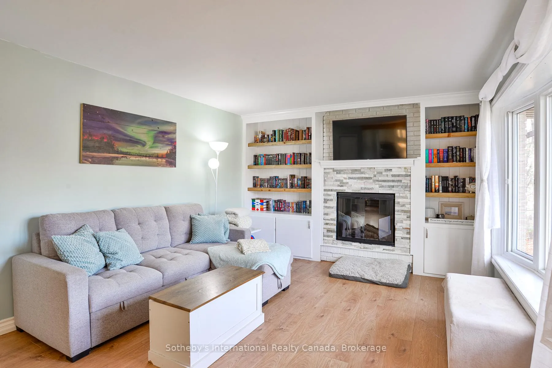 Photo 6 of 115 Segwun Boulevard, Gravenhurst, Muskoka (S) — HOMEH