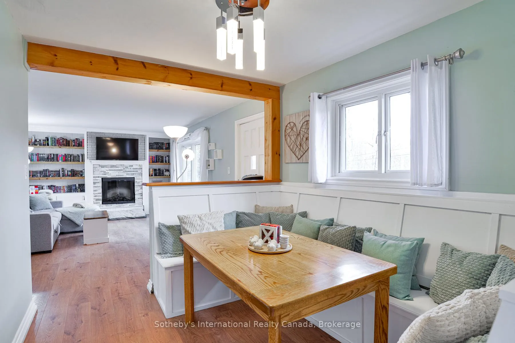 Photo 8 of 115 Segwun Boulevard, Gravenhurst, Muskoka (S) — HOMEH