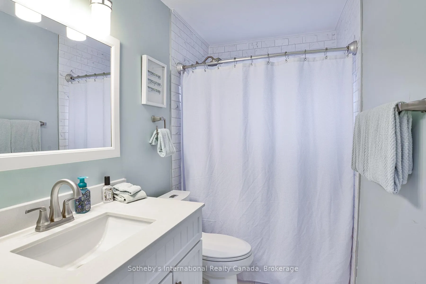Photo 11 of 115 Segwun Boulevard, Gravenhurst, Muskoka (S) — HOMEH