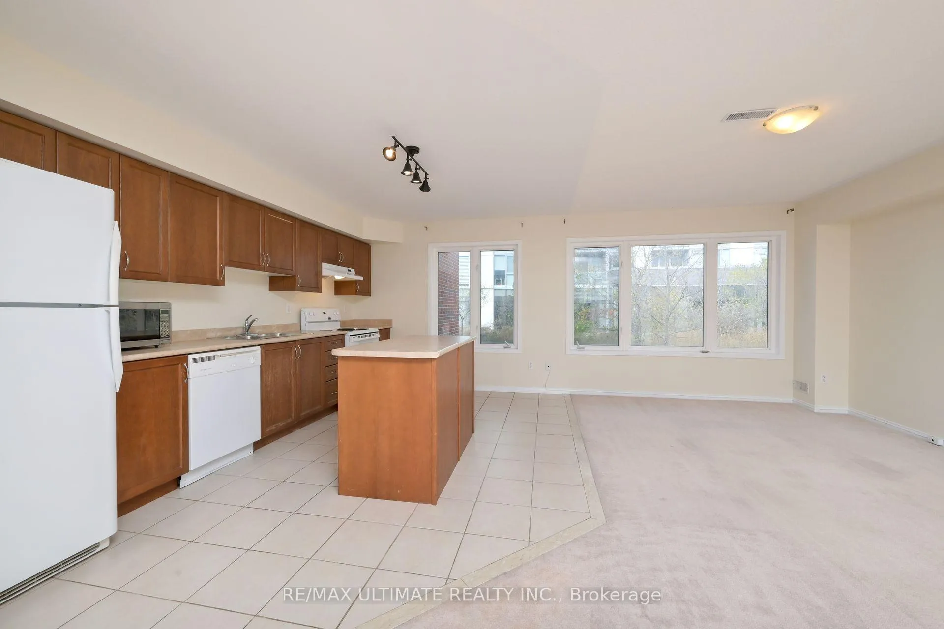 Photo 7 of Unit 130, 60 Broadview Avenue, Toronto, South Riverdale — HOMEH