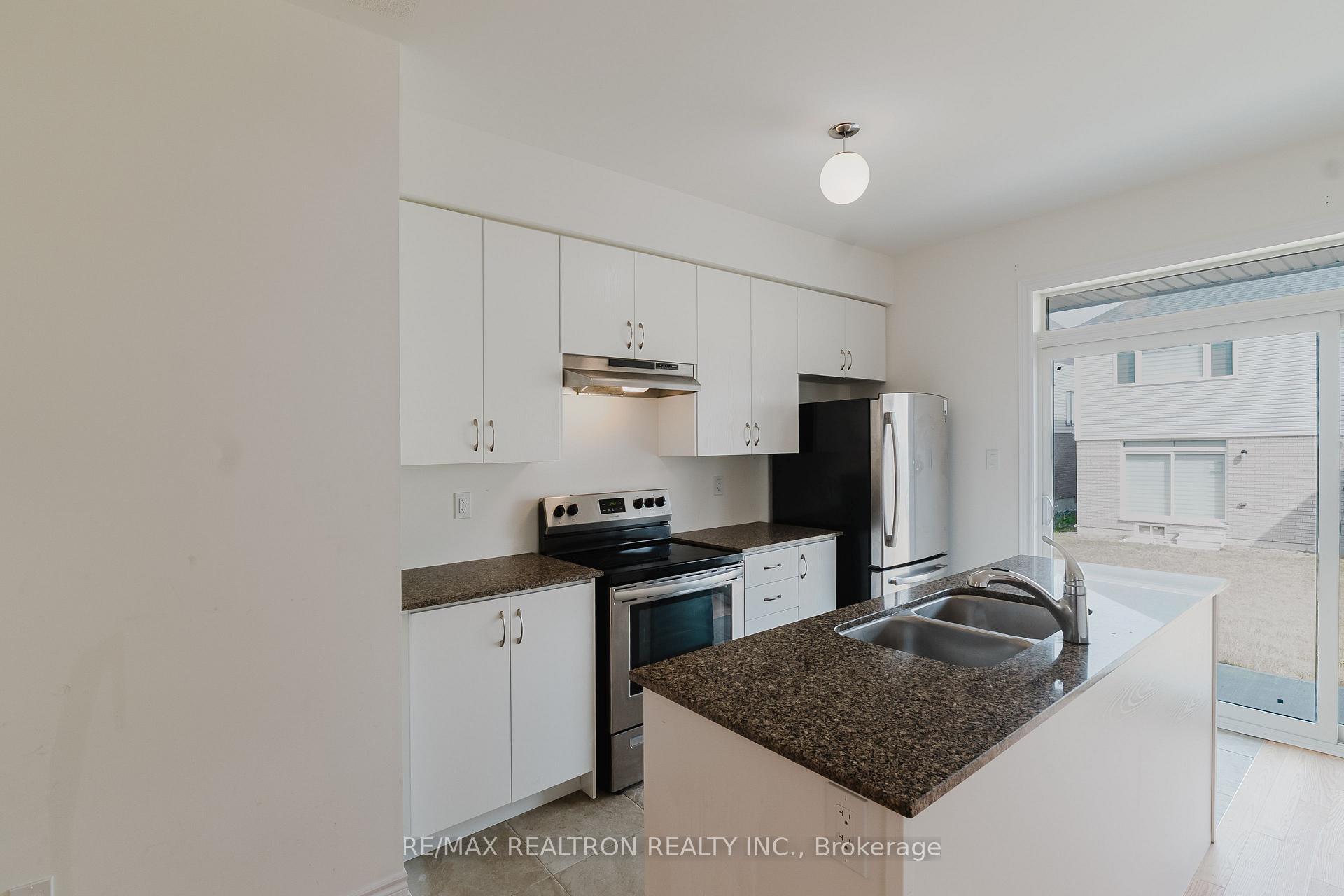 Photo 9 of 12 Bannister Road, Barrie, Rural Barrie Southeast — HOMEH