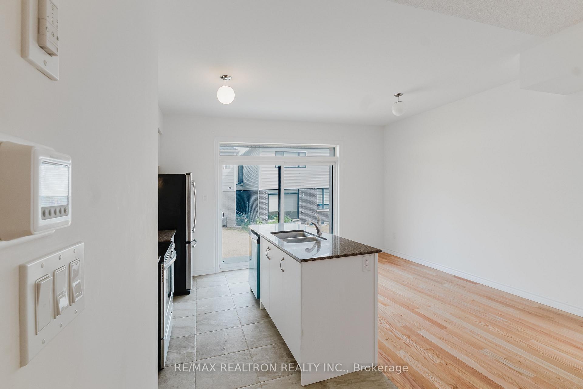 Photo 11 of 12 Bannister Road, Barrie, Rural Barrie Southeast — HOMEH