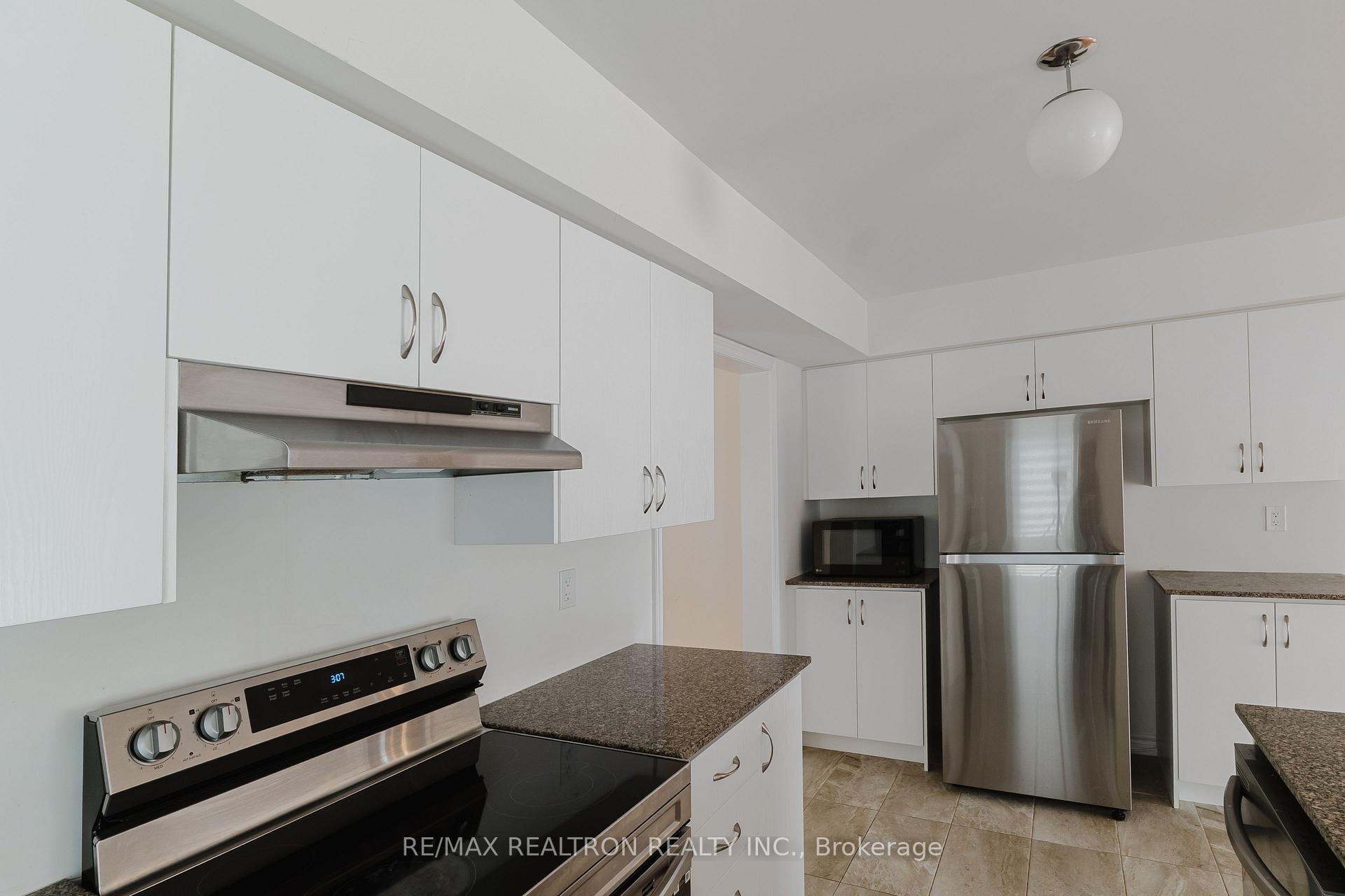 Photo 25 of 12 Bannister Road, Barrie, Rural Barrie Southeast — HOMEH