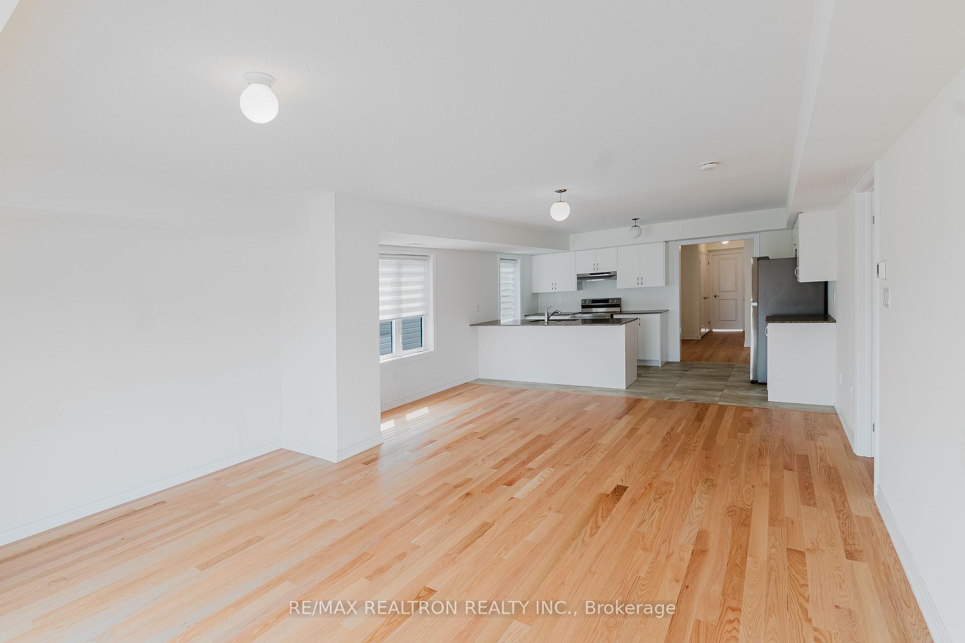 Photo 37 of 12 Bannister Road, Barrie, Rural Barrie Southeast — HOMEH