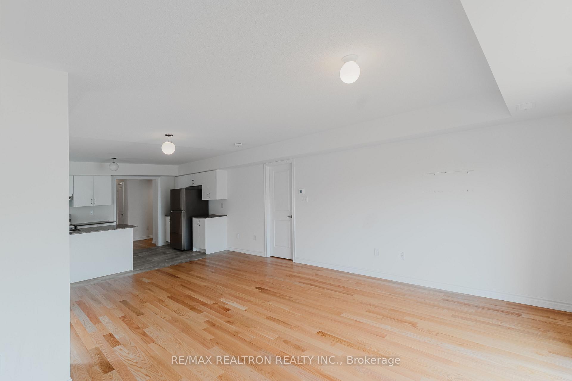 Photo 38 of 12 Bannister Road, Barrie, Rural Barrie Southeast — HOMEH