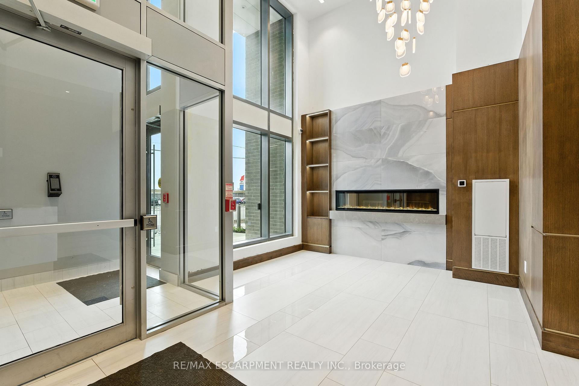 Photo 4 of Unit 1605, 2782 Barton Street E, Hamilton, Riverdale — HOMEH