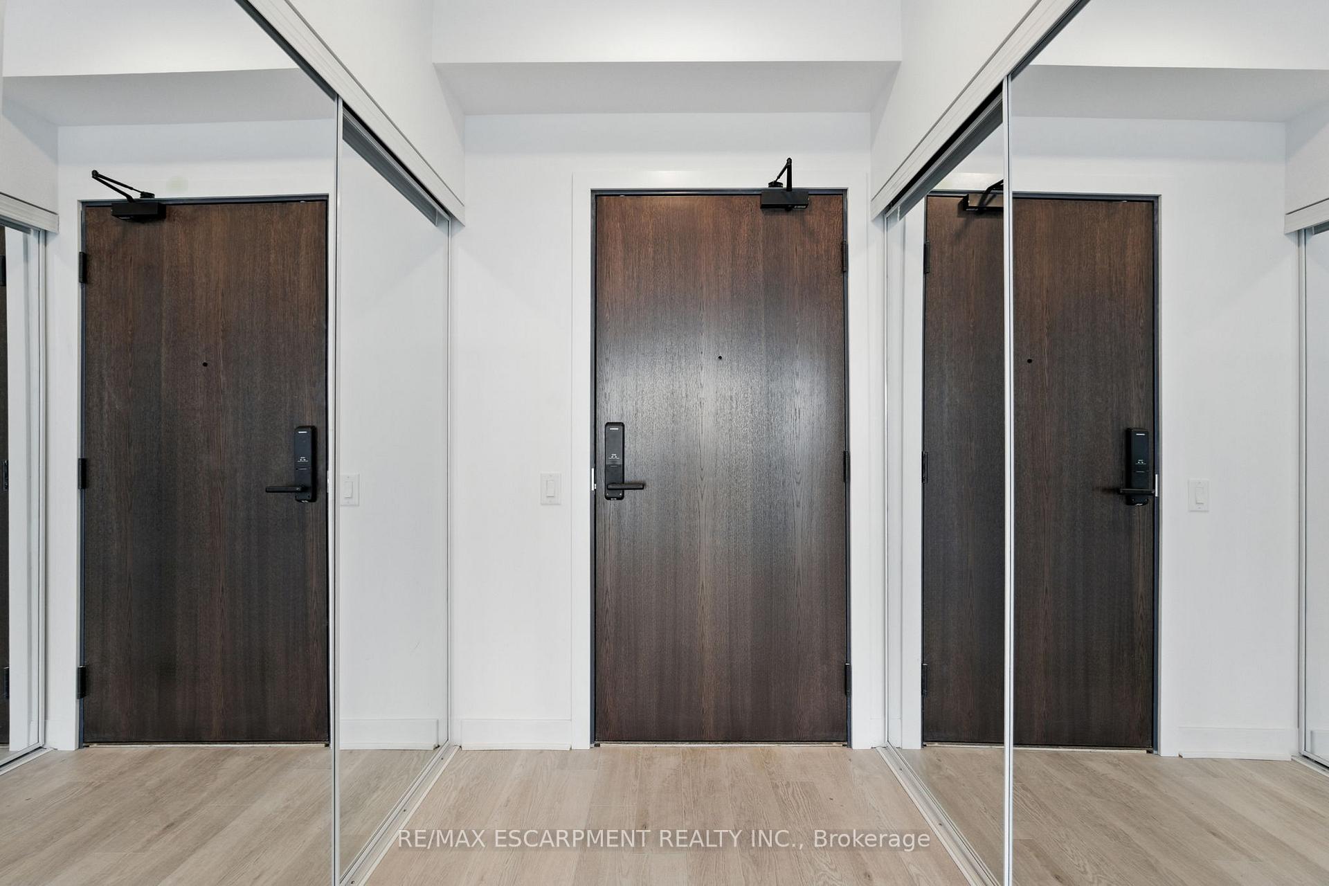 Photo 12 of Unit 1605, 2782 Barton Street E, Hamilton, Riverdale — HOMEH